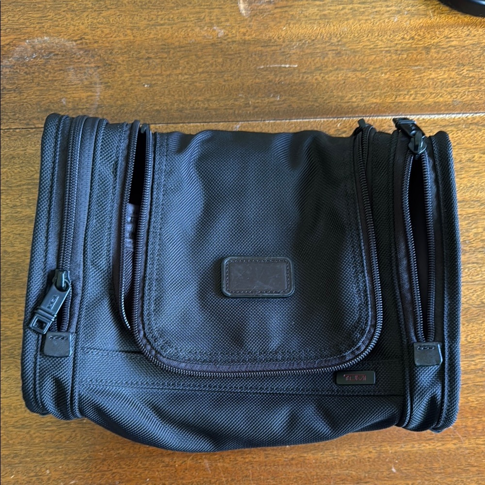 Tumi Black Toiletry Bag for Stylish Travel